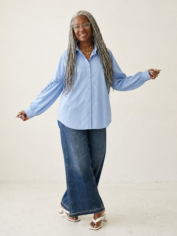 Confidenct Ruffle Sleeve Collared Blouse