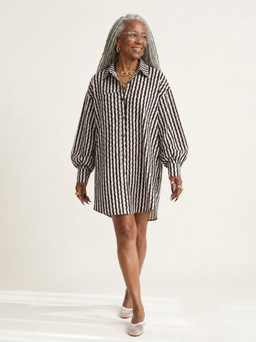 Audacious Wavy Striped Loose Shirt